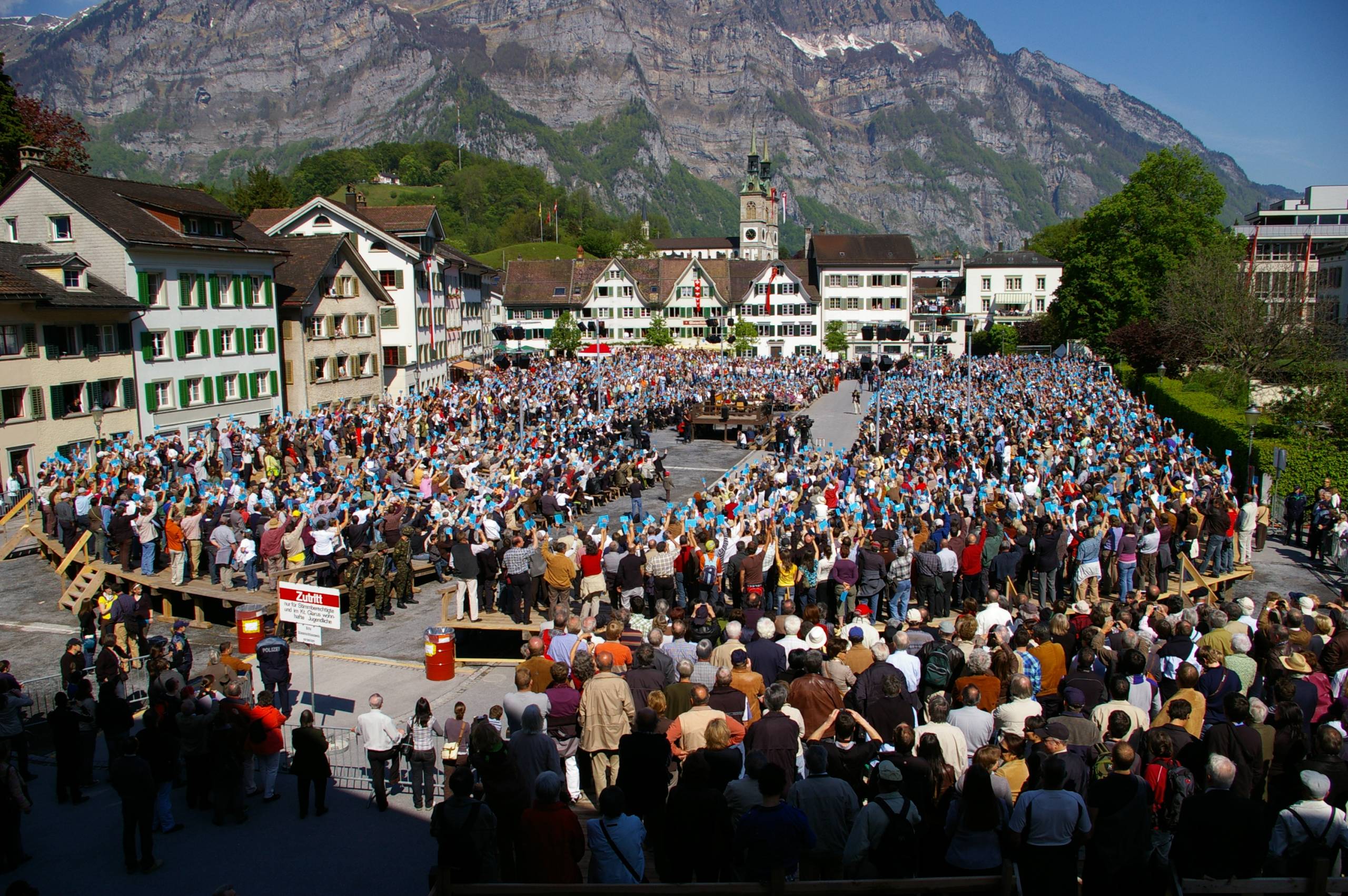 34-Landsgemeinde_Glarus_2009-scaled.jpg