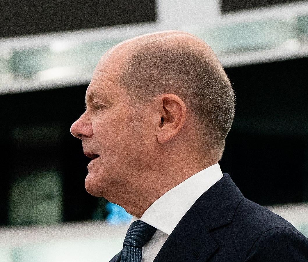 Olaf_Scholz_profile_2023.jpg