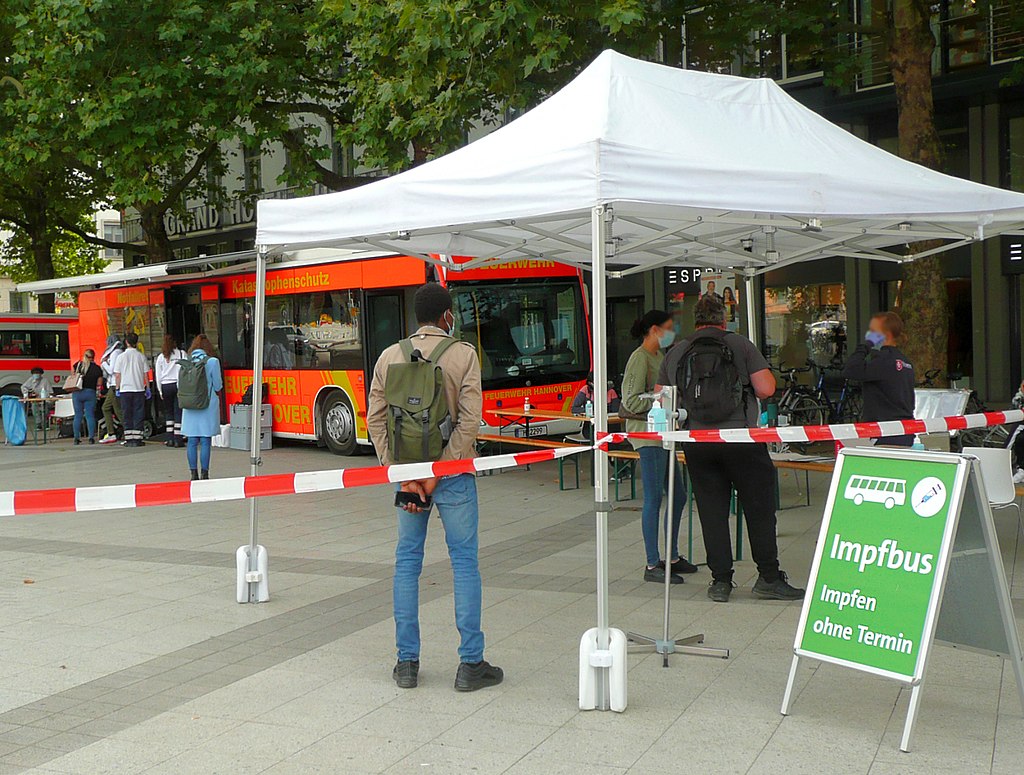 Corona_Impfung_Impfbus_Feuerwehr_Hannove