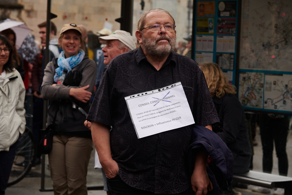 Weltweite Empörung über französisches „Pfizer-Gesetz“ Weltweite Empörung über französisches „Pfizer-Gesetz“