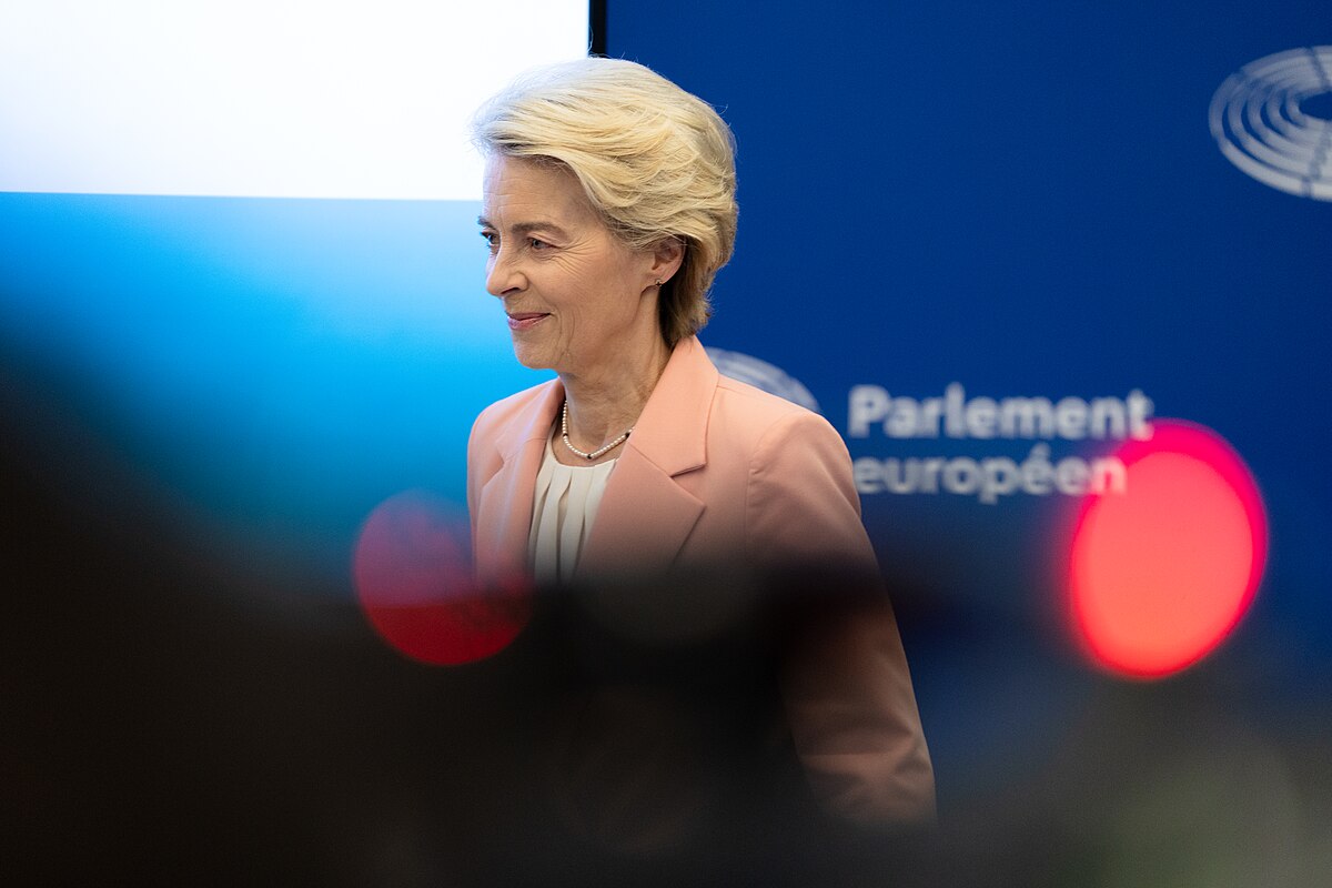 Press_conference_on_the_suggested_struct